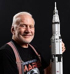 Buzz_aldrin