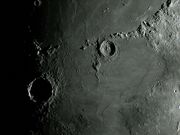 Cratera COPERNICUS no terminadouro (terminator).