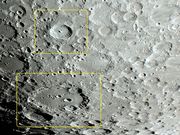 As proeminentes crateras TYCHO e CLAVIUS.